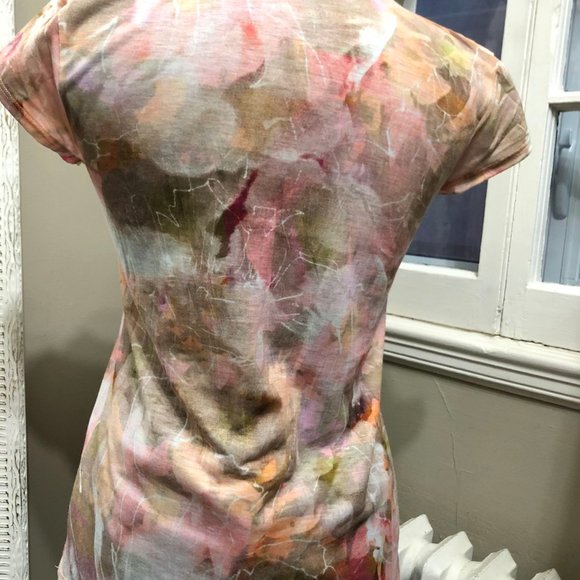 Calvin Klein V-Neck Floral Print T-Shirt, Size Small - Picture 4 of 5